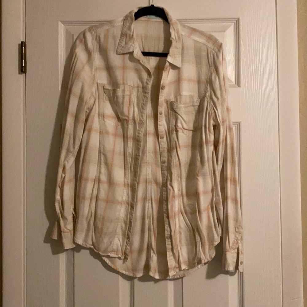 Maurices button up long sleeve plaid shirt